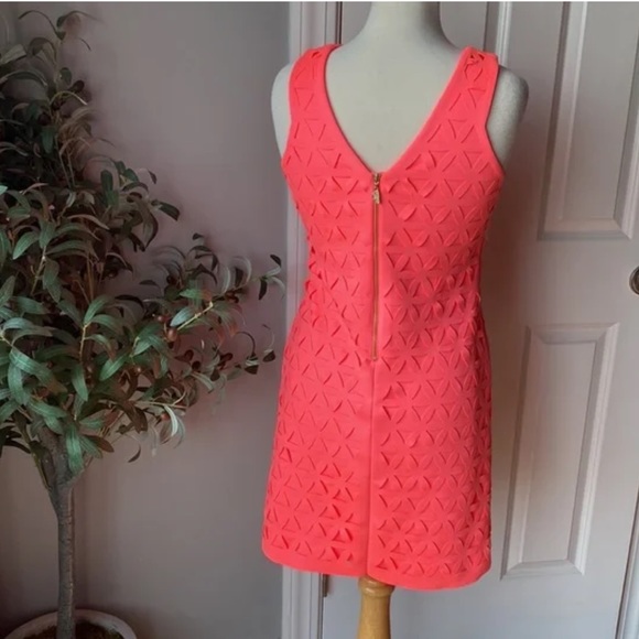 NWOT Lilly Pulitzer Mango Pink Sun Ray Daisy Laser Cut Scuba Ponte Shift Dress - Picture 9 of 13